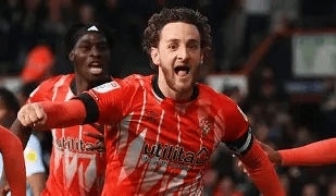 九游体育-赛地聚焦——荷甲赛前热度飙升；迈阿密热火防线松动；震撼外界；医务组通报恢复(曼联6000万磅确定加盟)